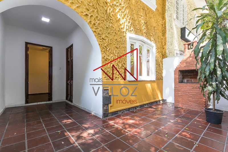 Casa à venda com 3 quartos, 170m² - Foto 1