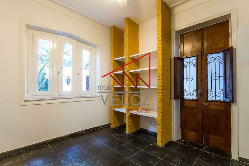 Casa à venda com 3 quartos, 170m² - Foto 11