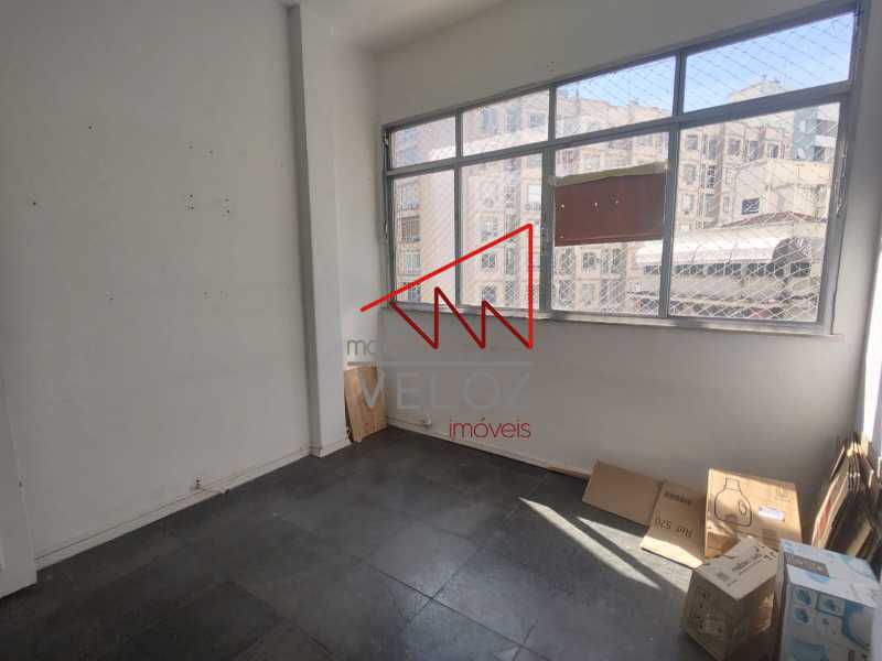 Apartamento à venda com 2 quartos, 72m² - Foto 9