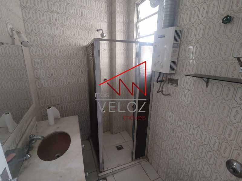 Apartamento à venda com 2 quartos, 72m² - Foto 20