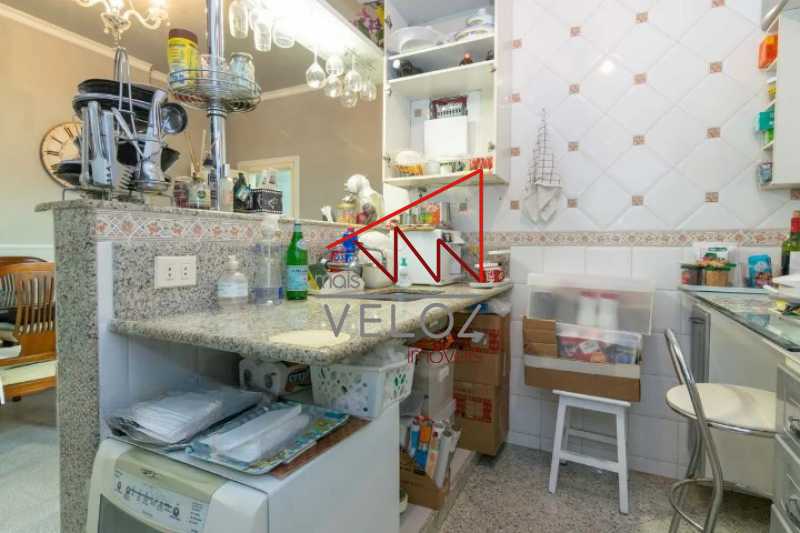 Apartamento à venda com 3 quartos, 104m² - Foto 9