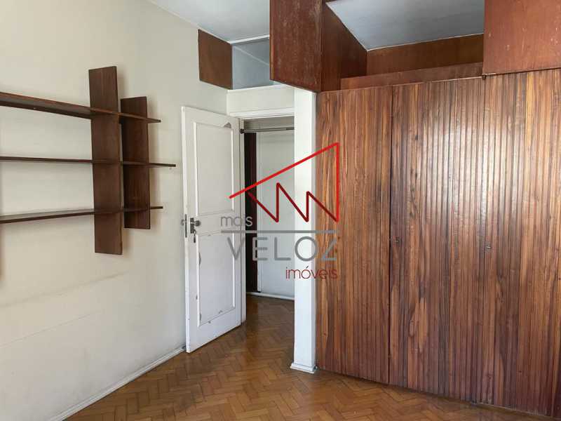 Apartamento à venda com 4 quartos, 300m² - Foto 9