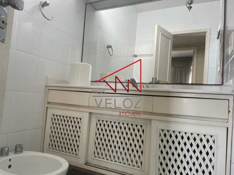 Apartamento à venda com 4 quartos, 300m² - Foto 22