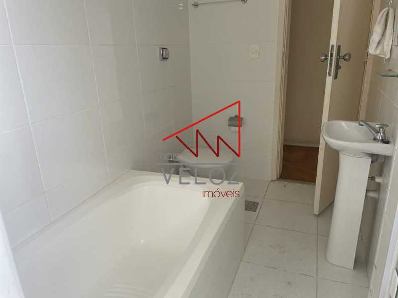 Apartamento à venda com 4 quartos, 300m² - Foto 24