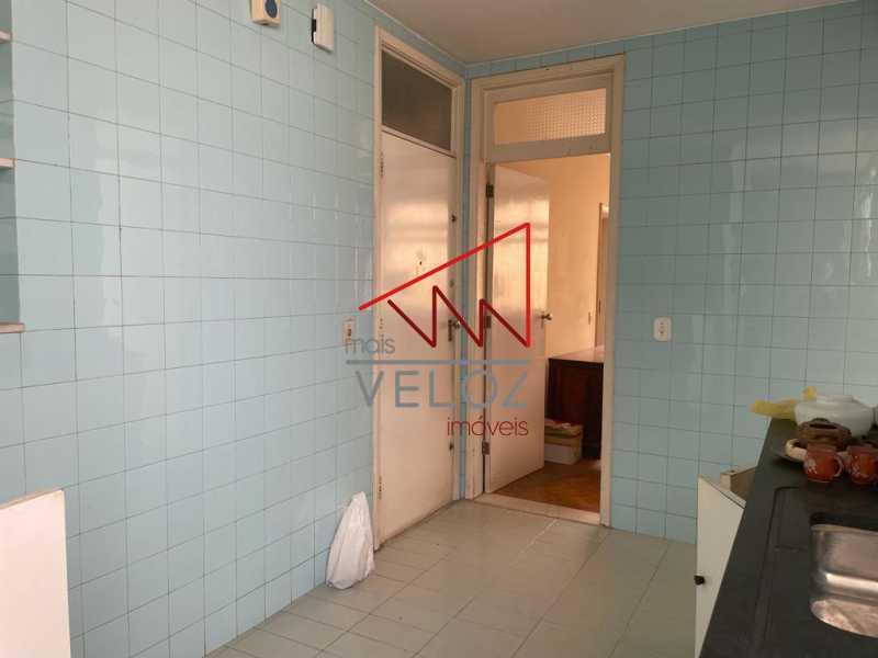 Apartamento à venda com 4 quartos, 300m² - Foto 25