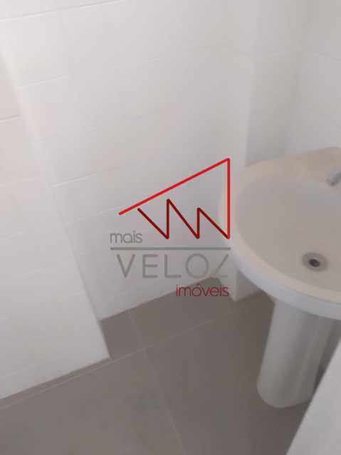 Apartamento à venda com 2 quartos, 77m² - Foto 13