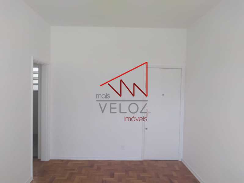 Apartamento à venda com 2 quartos, 77m² - Foto 11