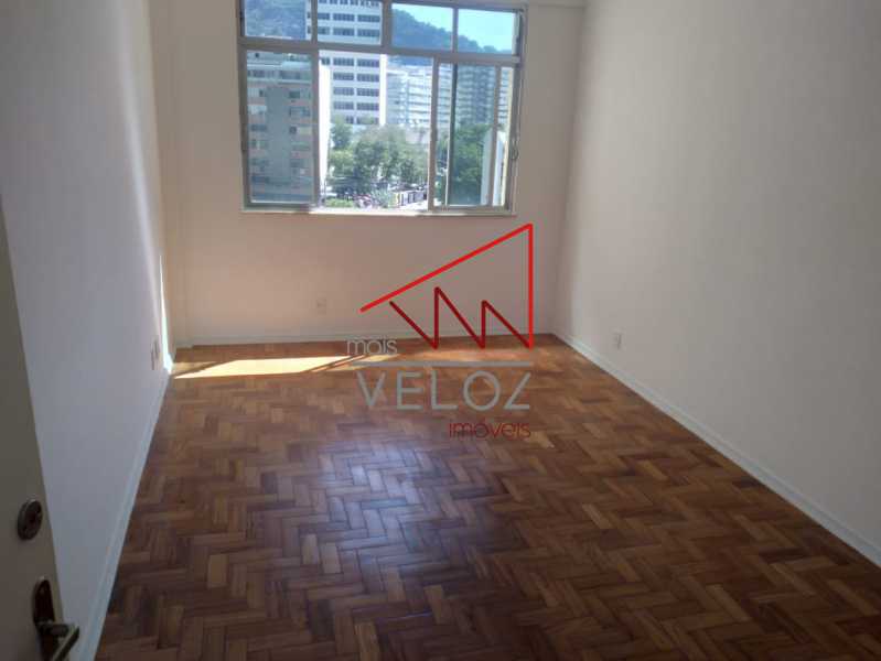 Apartamento à venda com 2 quartos, 77m² - Foto 19