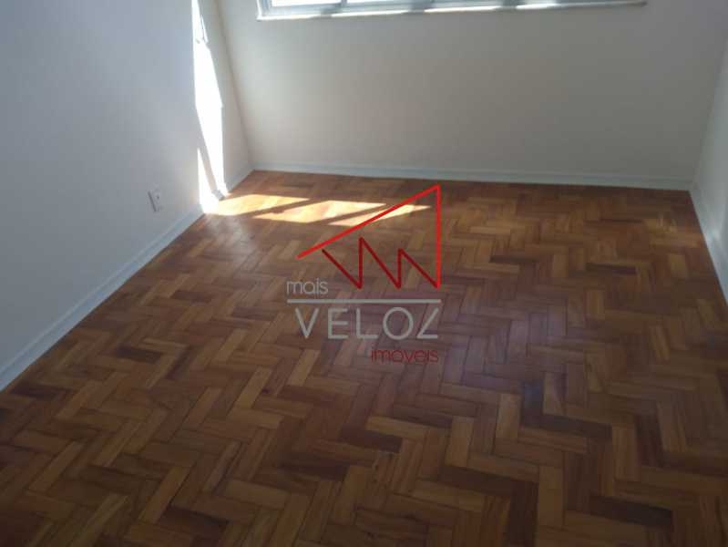 Apartamento à venda com 2 quartos, 77m² - Foto 21