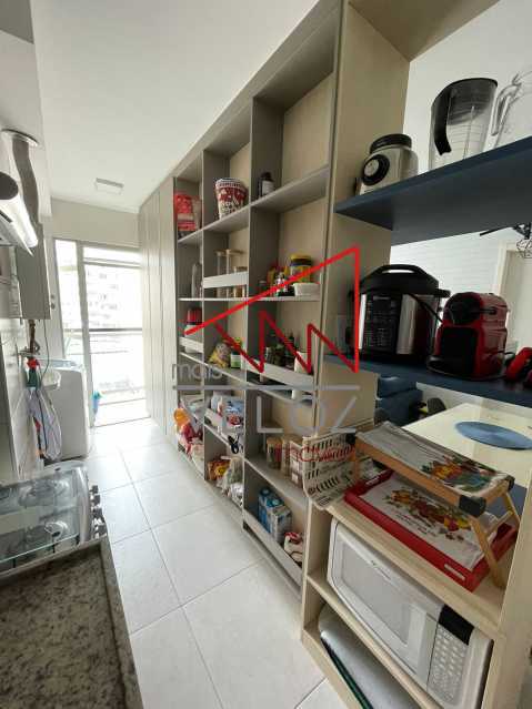 Apartamento à venda com 1 quarto, 43m² - Foto 11