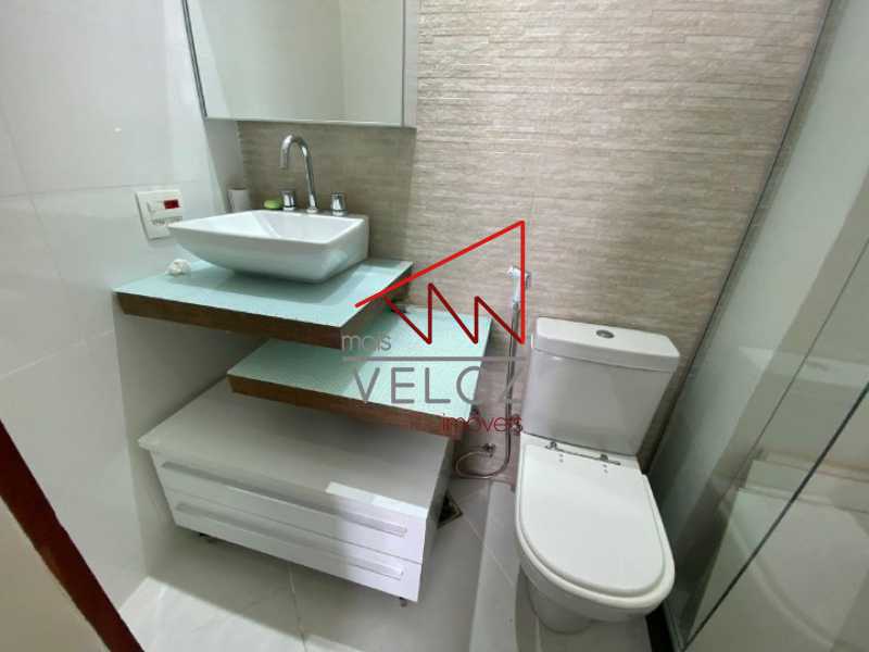 Apartamento à venda com 2 quartos, 70m² - Foto 8