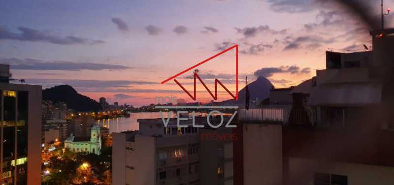 Apartamento à venda com 2 quartos, 70m² - Foto 14