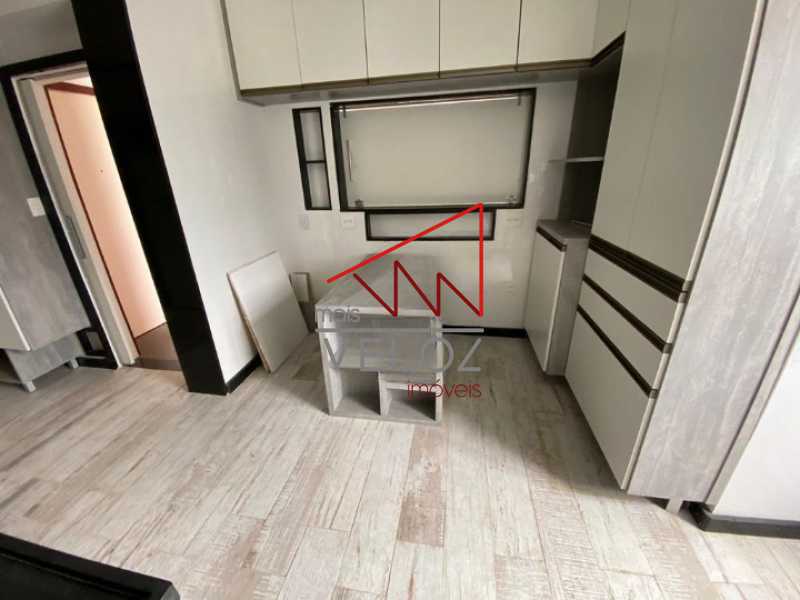 Apartamento à venda com 2 quartos, 70m² - Foto 19