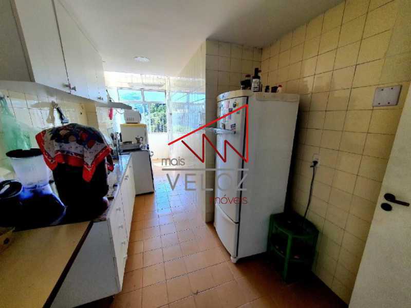 Apartamento à venda com 2 quartos, 70m² - Foto 14