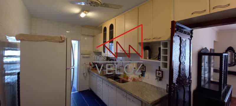 Apartamento à venda com 3 quartos, 101m² - Foto 14