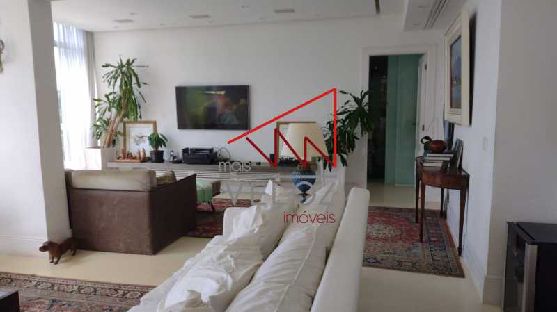 Apartamento à venda com 3 quartos, 152m² - Foto 2