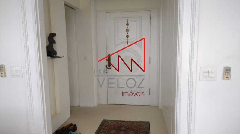 Apartamento à venda com 3 quartos, 152m² - Foto 13