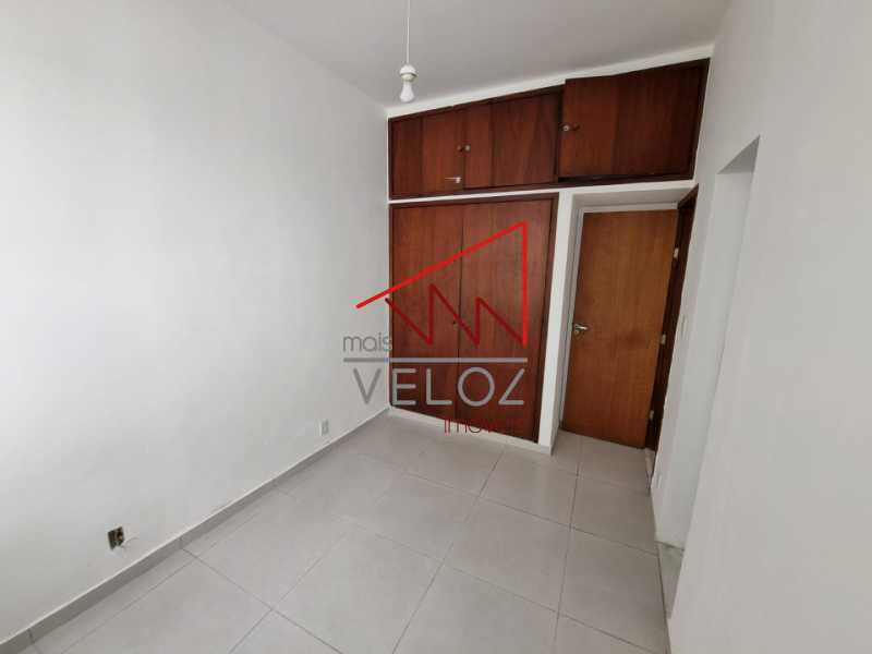 Apartamento à venda com 3 quartos, 75m² - Foto 11