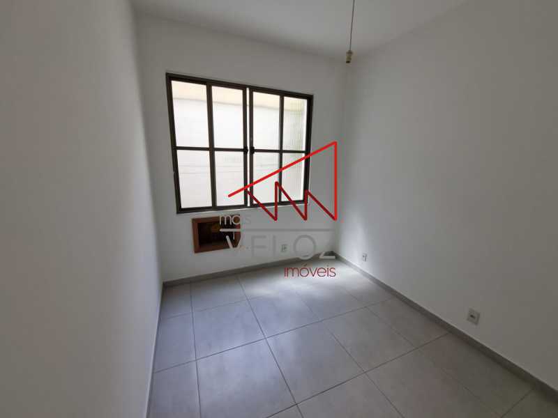 Apartamento à venda com 3 quartos, 75m² - Foto 8