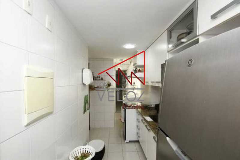 Apartamento à venda com 2 quartos, 75m² - Foto 17