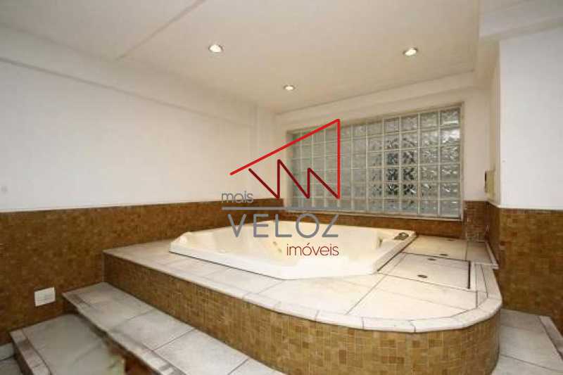 Apartamento à venda com 2 quartos, 75m² - Foto 21