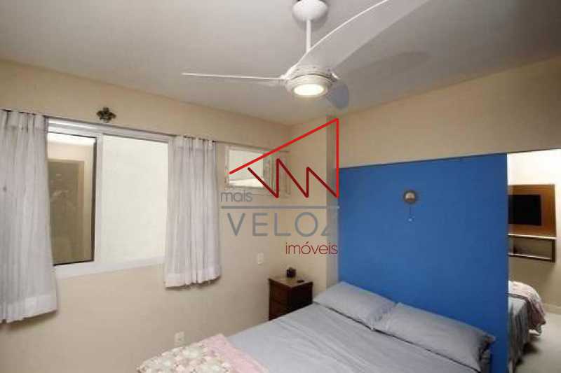 Apartamento à venda com 2 quartos, 75m² - Foto 13