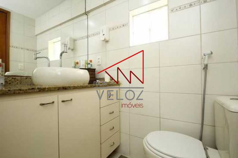 Apartamento à venda com 2 quartos, 75m² - Foto 23