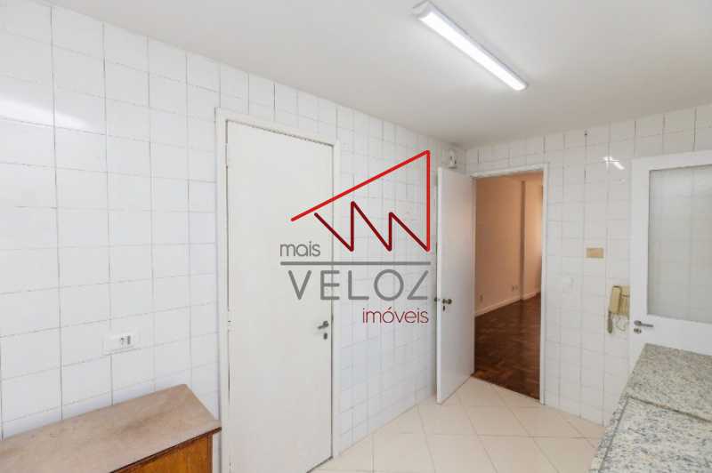 Apartamento à venda com 2 quartos, 75m² - Foto 16