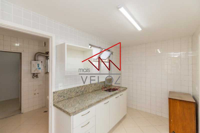 Apartamento à venda com 2 quartos, 75m² - Foto 17