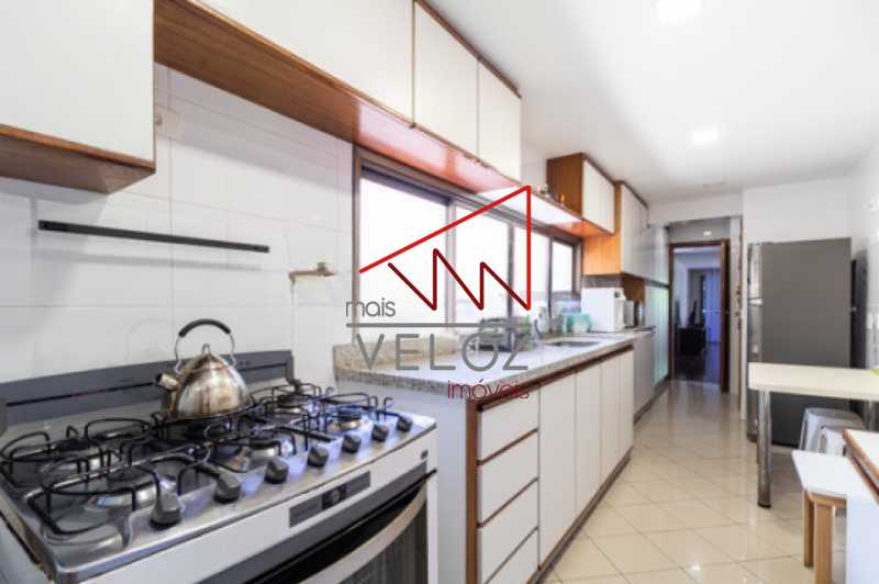 Apartamento à venda com 4 quartos, 222m² - Foto 25