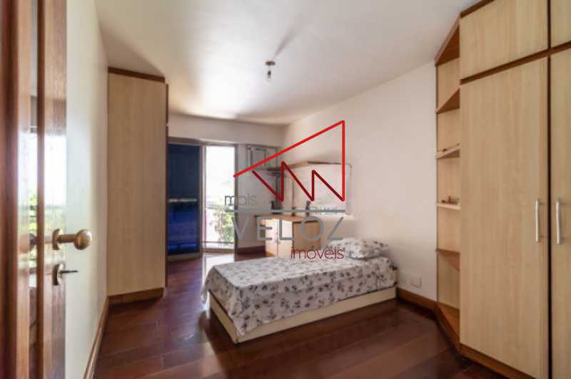 Apartamento à venda com 4 quartos, 222m² - Foto 5