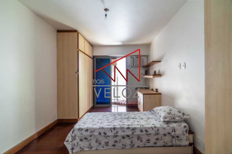 Apartamento à venda com 4 quartos, 222m² - Foto 15