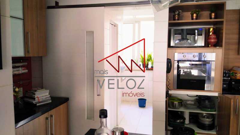 Apartamento à venda com 3 quartos, 123m² - Foto 16