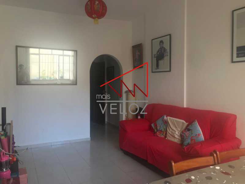 Apartamento à venda com 1 quarto, 43m² - Foto 5