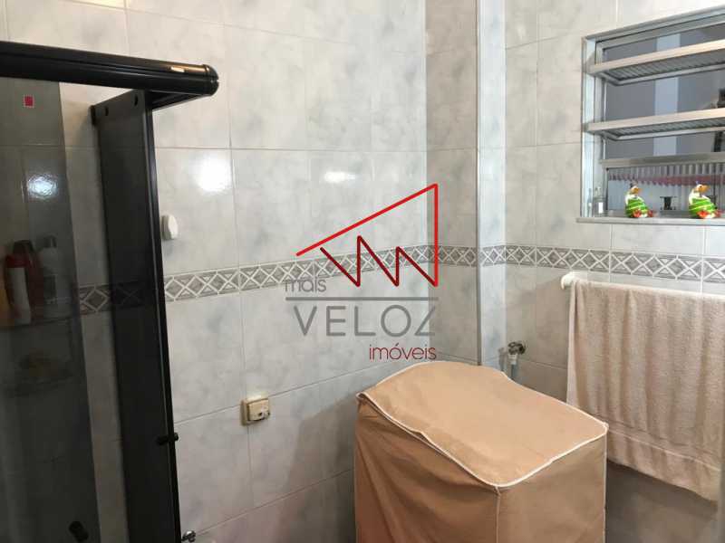 Apartamento à venda com 1 quarto, 43m² - Foto 18