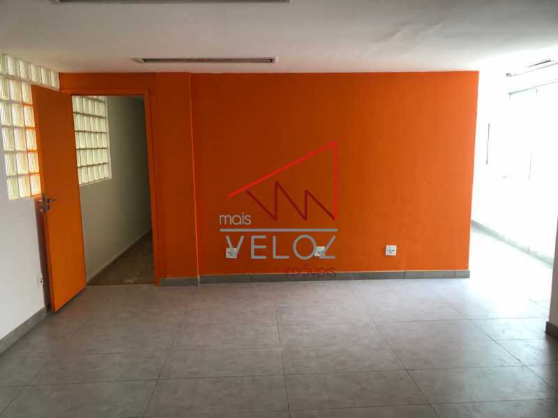Sala-Conjunto, 210 m² - Foto 1