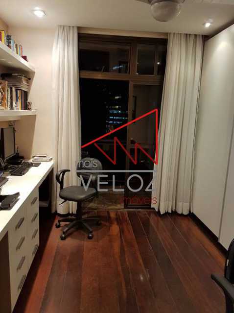 Apartamento à venda com 4 quartos, 200m² - Foto 14