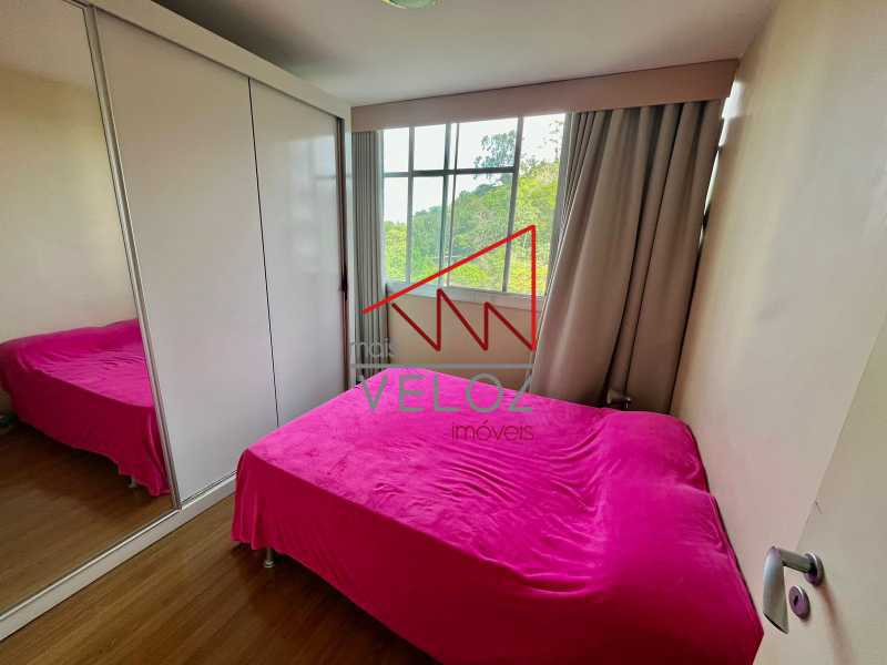 Apartamento à venda com 3 quartos, 94m² - Foto 12