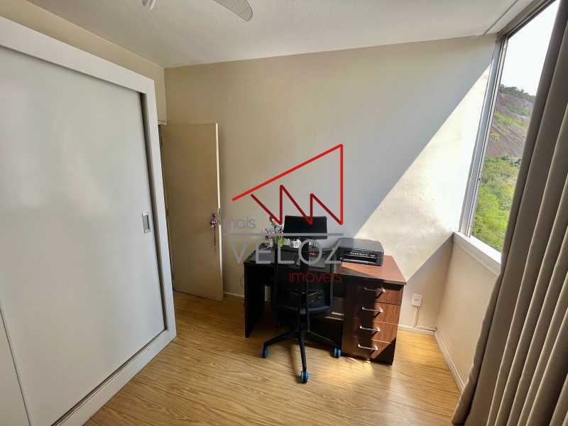 Apartamento à venda com 3 quartos, 94m² - Foto 11