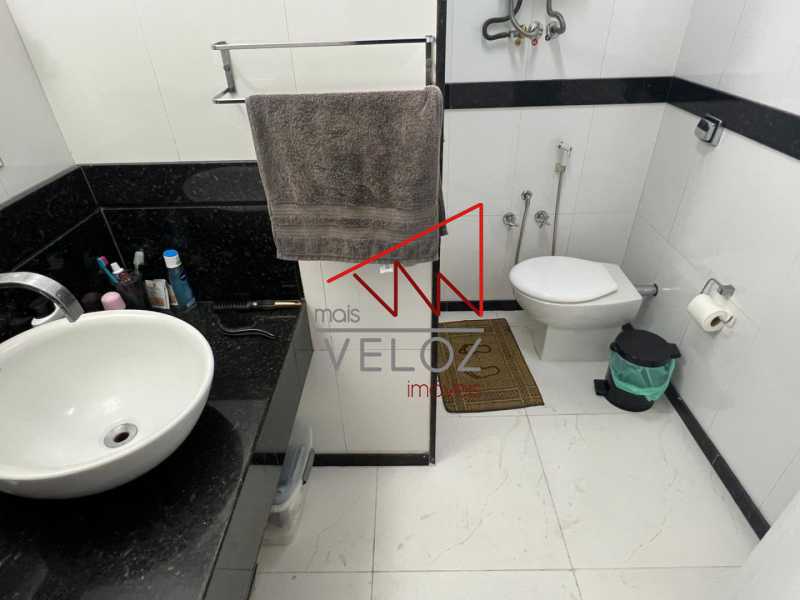 Apartamento à venda com 2 quartos, 77m² - Foto 12