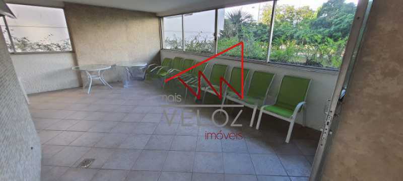 Apartamento à venda com 4 quartos, 200m² - Foto 17