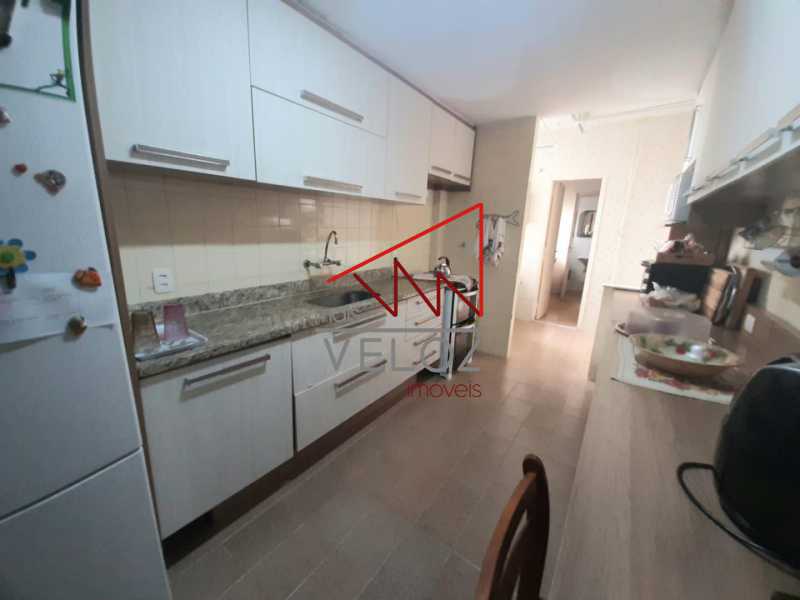 Apartamento à venda com 3 quartos, 123m² - Foto 10