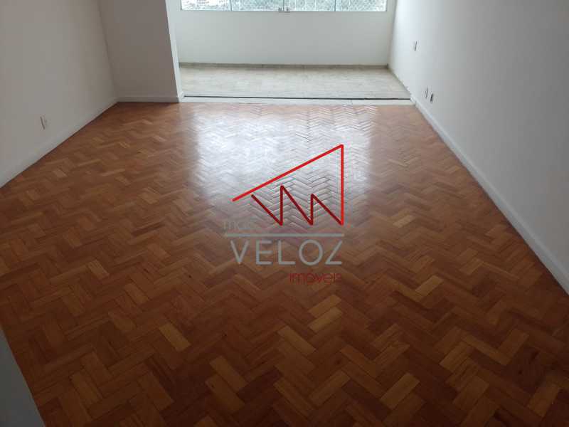 Apartamento à venda com 3 quartos, 280m² - Foto 3