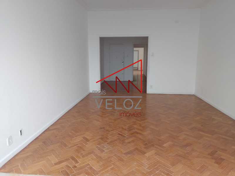 Apartamento à venda com 3 quartos, 280m² - Foto 4