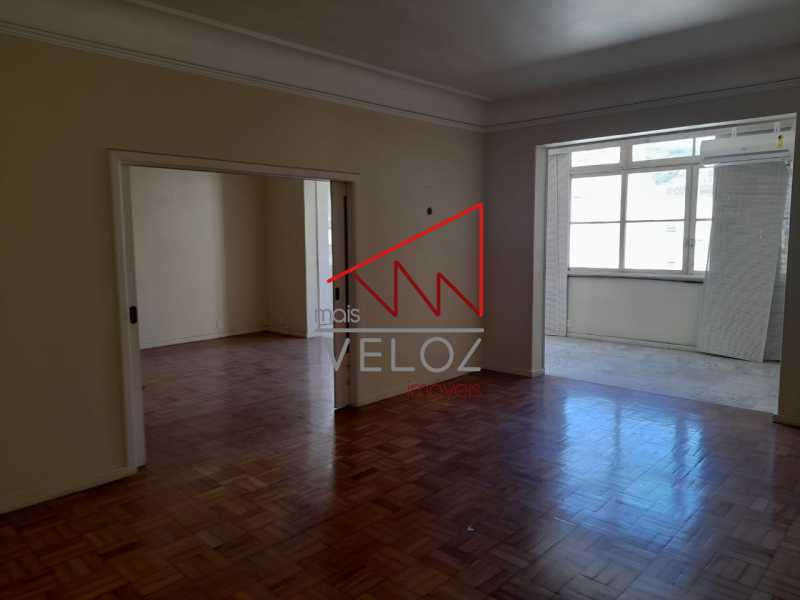 Apartamento à venda com 3 quartos, 212m² - Foto 19