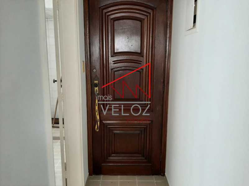 Apartamento à venda com 3 quartos, 94m² - Foto 28