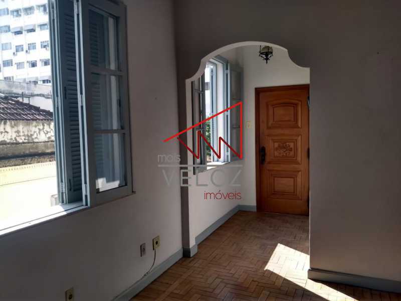 Apartamento à venda com 2 quartos, 90m² - Foto 1