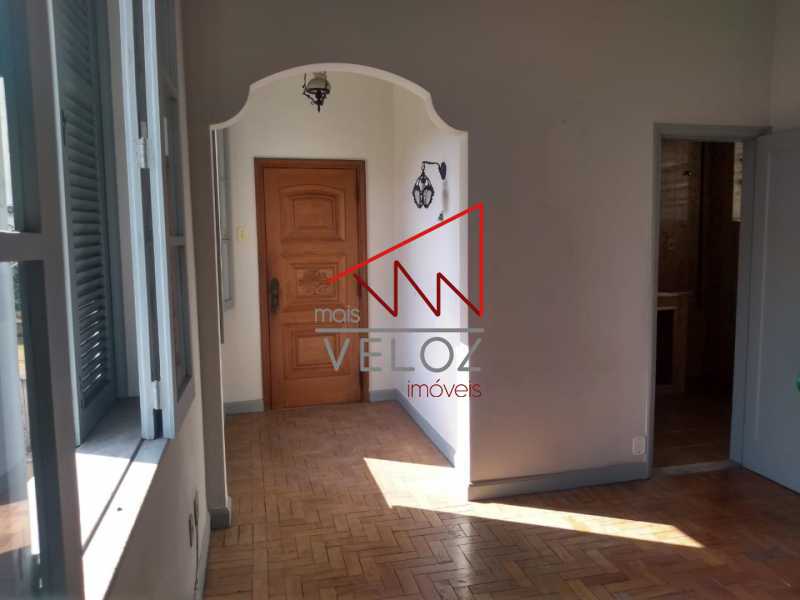 Apartamento à venda com 2 quartos, 90m² - Foto 2