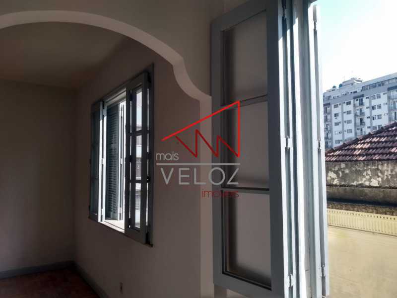 Apartamento à venda com 2 quartos, 90m² - Foto 3