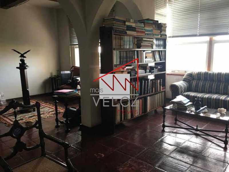 Casa à venda com 7 quartos, 380m² - Foto 5